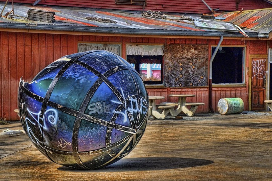 Big Ball; Six Flags New Orleans