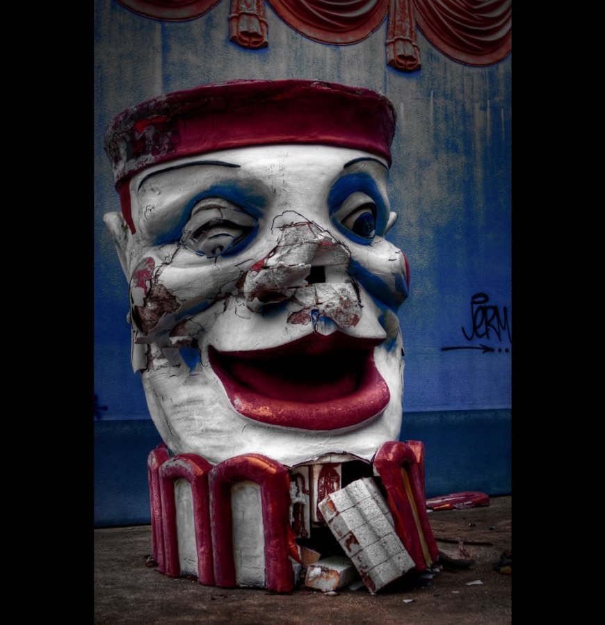 Clownicide - abandoned Six Flags - New Orleans